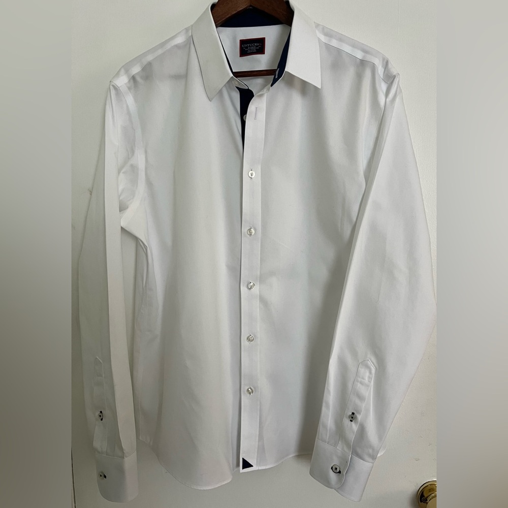 UNTUCKit Classic White Button Down Slim Fit Cotton Shirt, Size XL - Picture 2 of 12